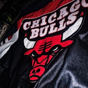 1990 Vintage Reversible Bulls Jacket